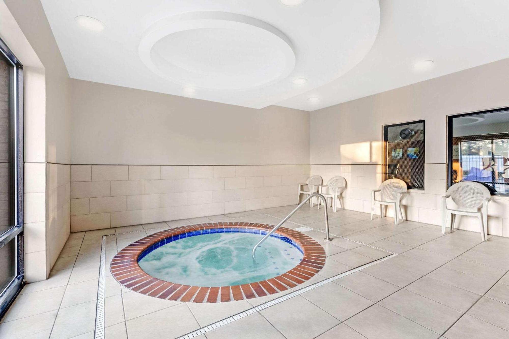 Comfort Suites Murfreesboro Esterno foto