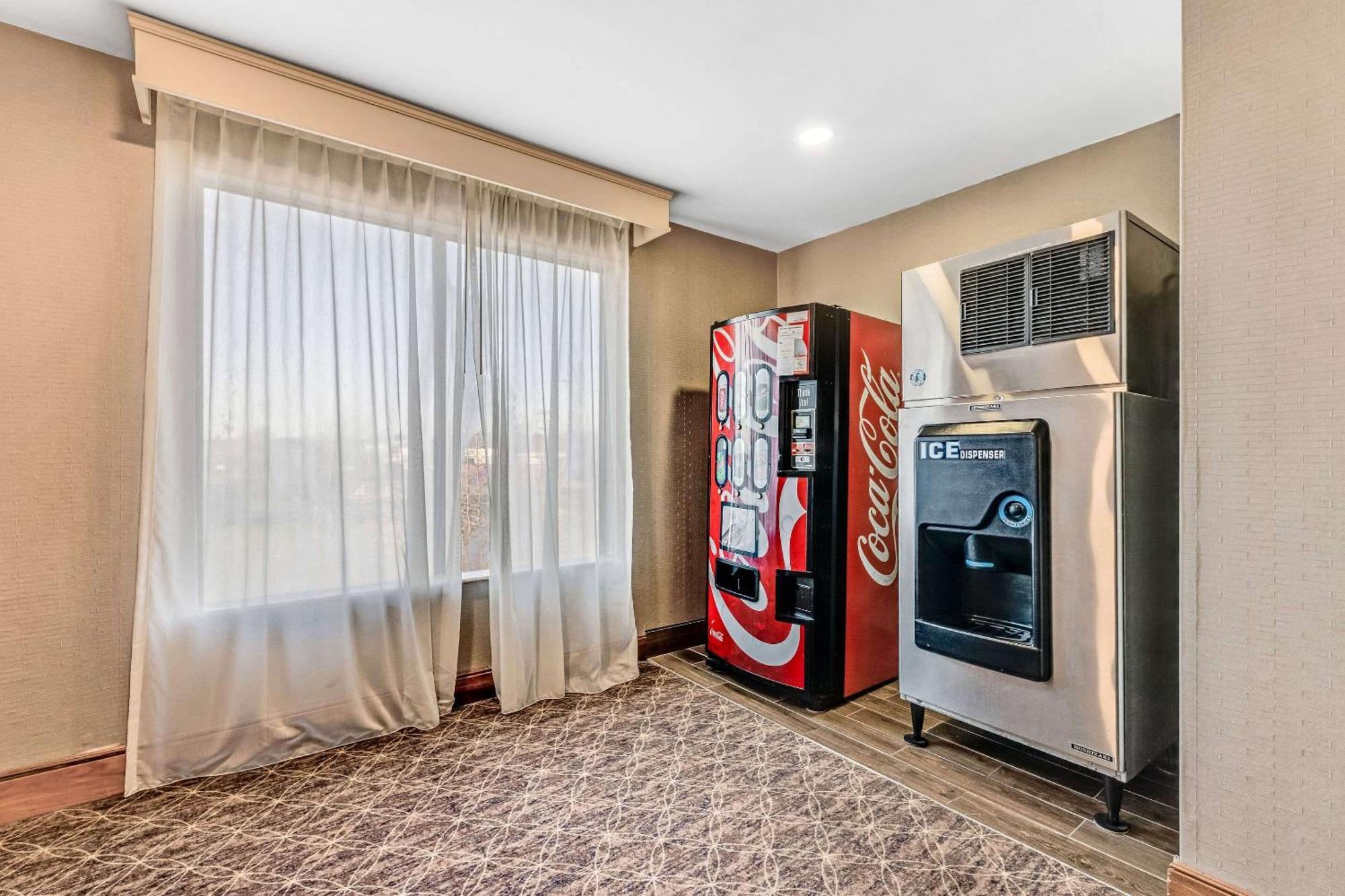 Comfort Suites Murfreesboro Esterno foto