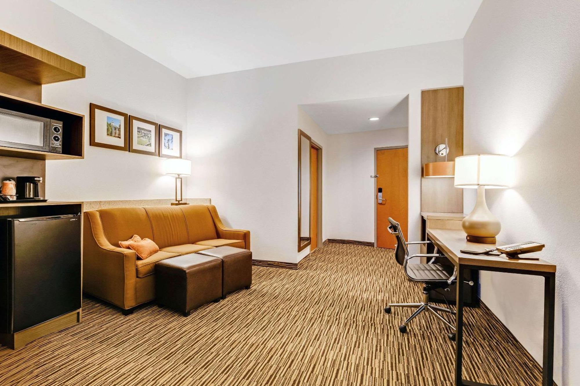 Comfort Suites Murfreesboro Esterno foto